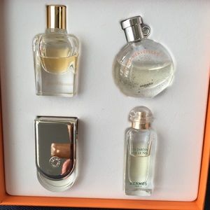 Beautiful scent deluxe sample sizes